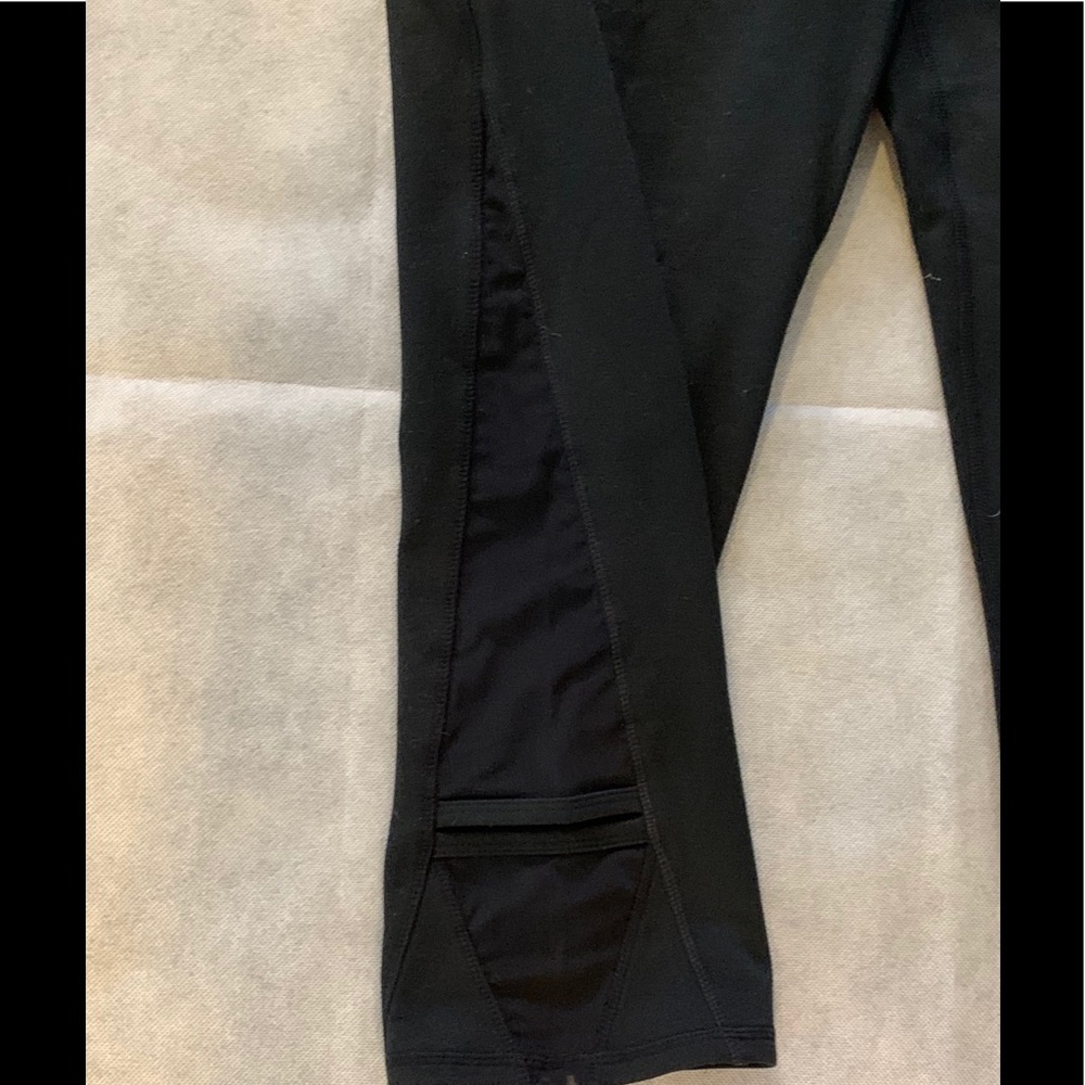 Fabletics workout capris - Picture 2 of 2
